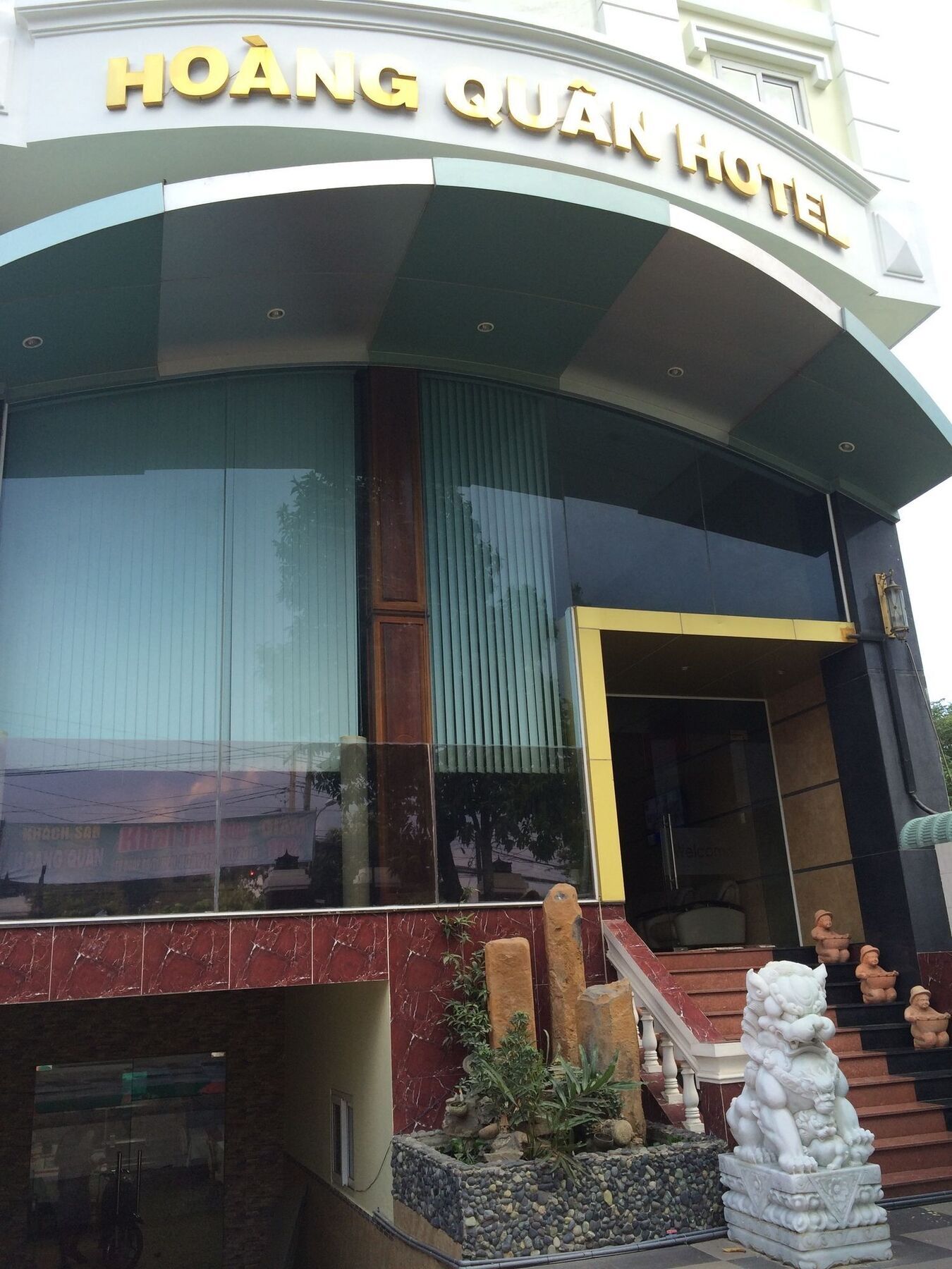 Hotel Hoang Quan 2*