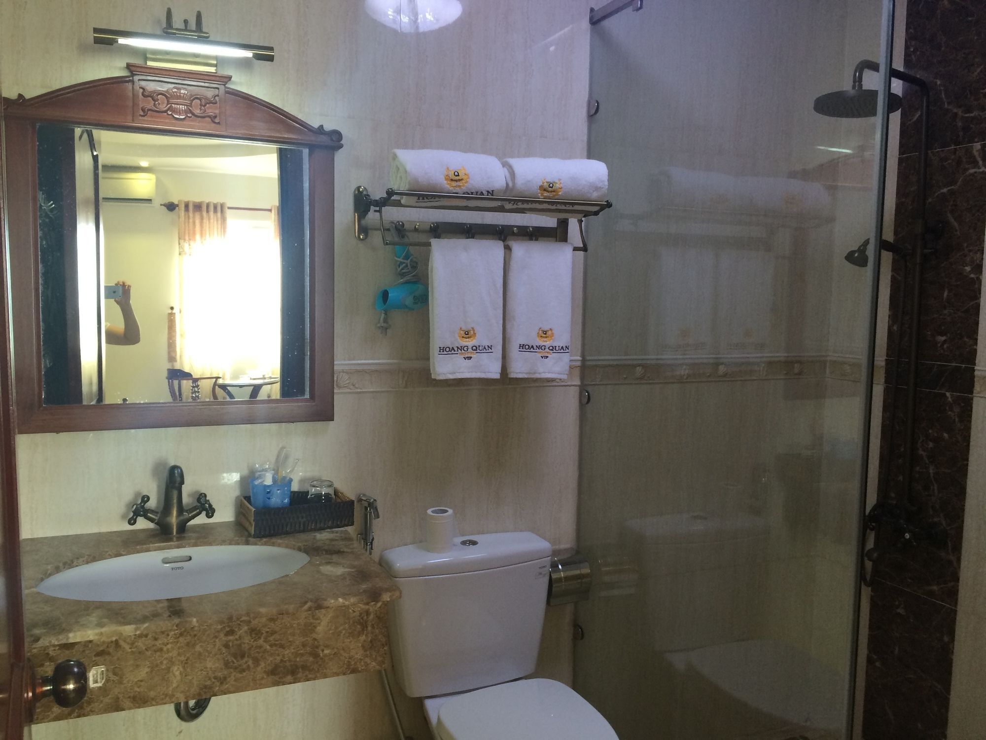 Hotel Hoang Quan
