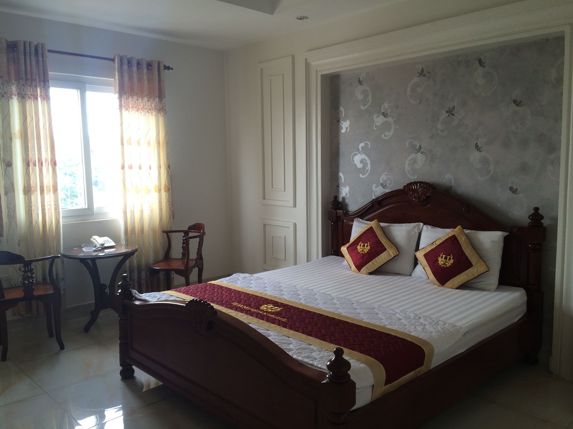 Hoang Quan Hotel